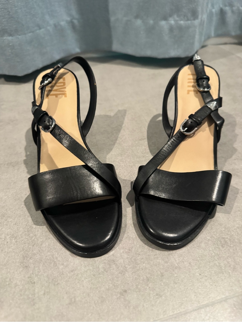 Frye Black Rachel Buckle Sandal Box Sticker